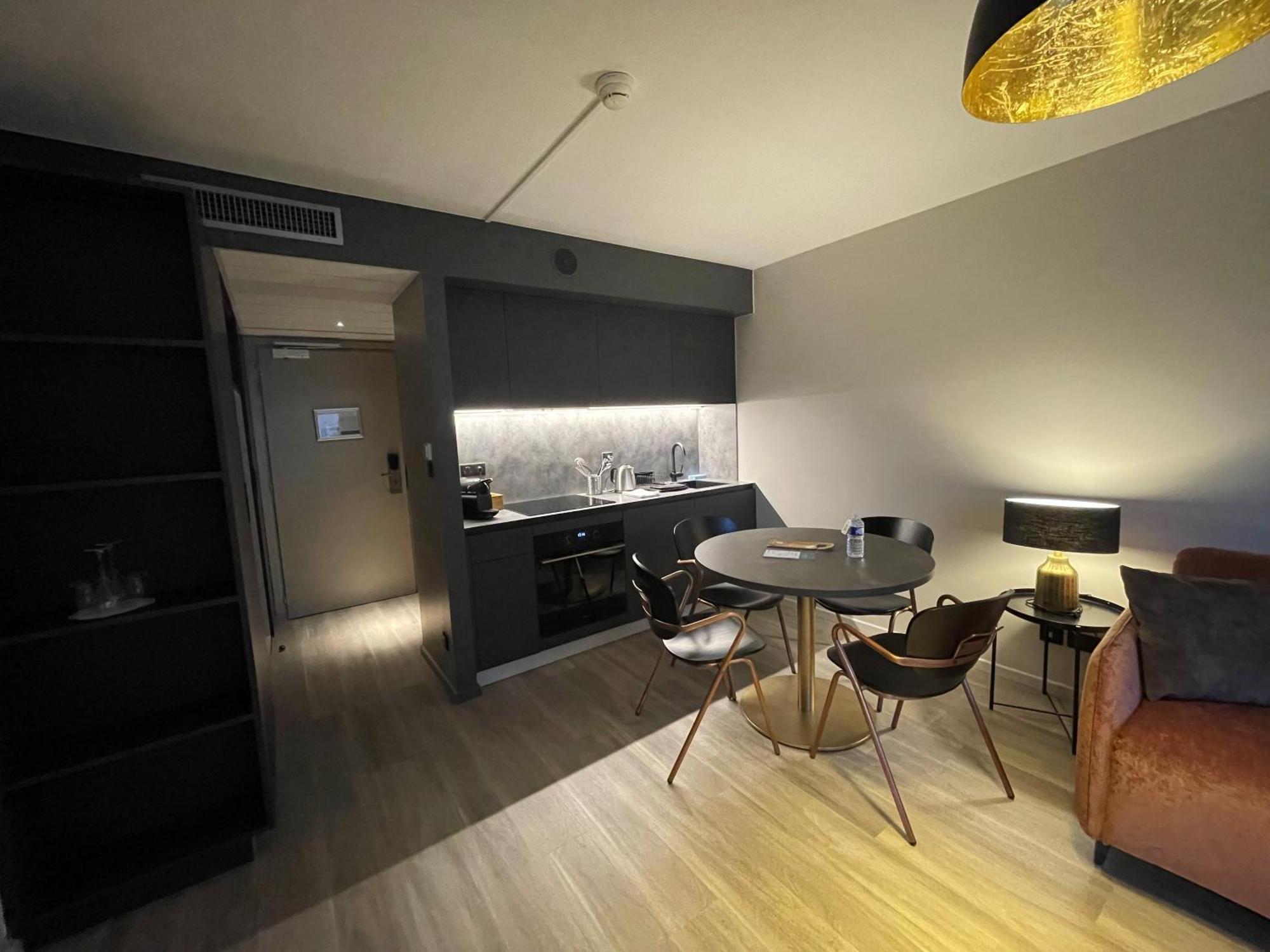 Les Appartements Du Parc - Acces Piscine Et Spa Мюнстер Номер фото